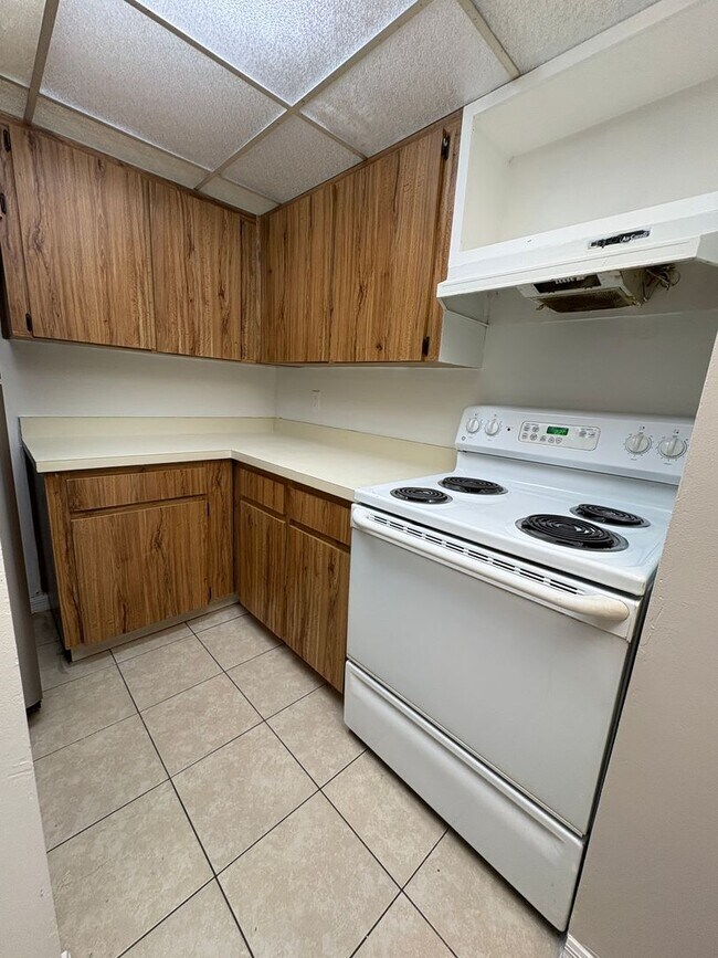 Building Photo - 140 Orchid Woods Ct