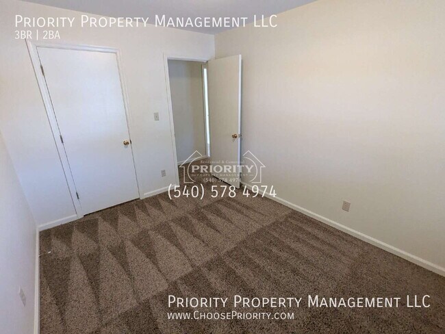 Building Photo - 29 Maplewood Ct