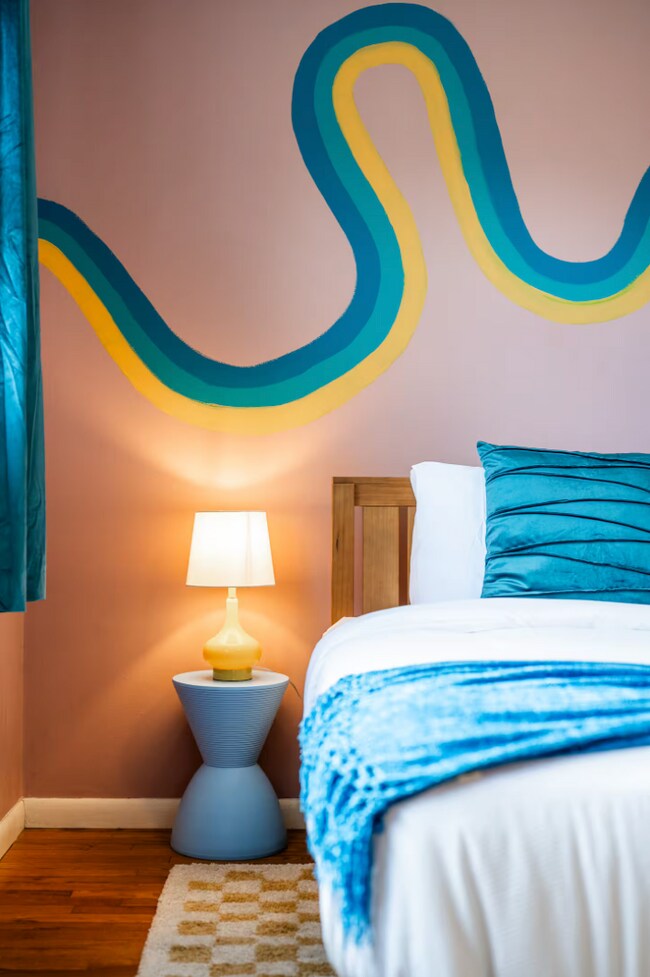 Building Photo - 615 N Staats Dr