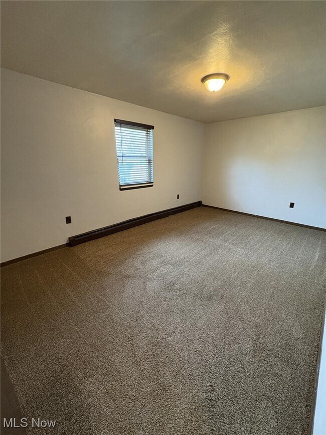 Building Photo - 271 Folsom St NW