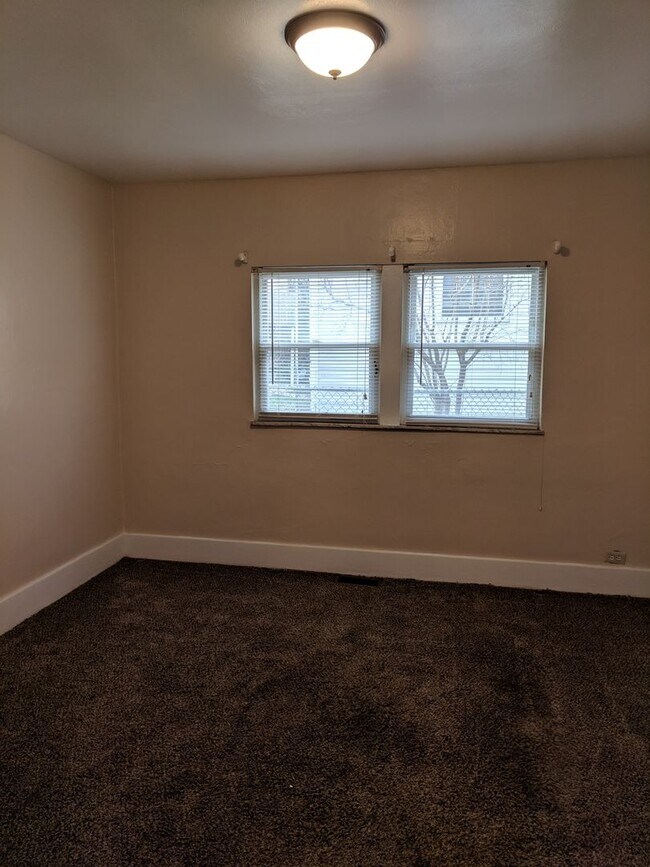 Building Photo - 531 Duquesne Ave