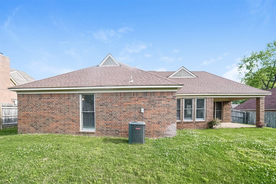 Building Photo - 7907 Tankard Dr