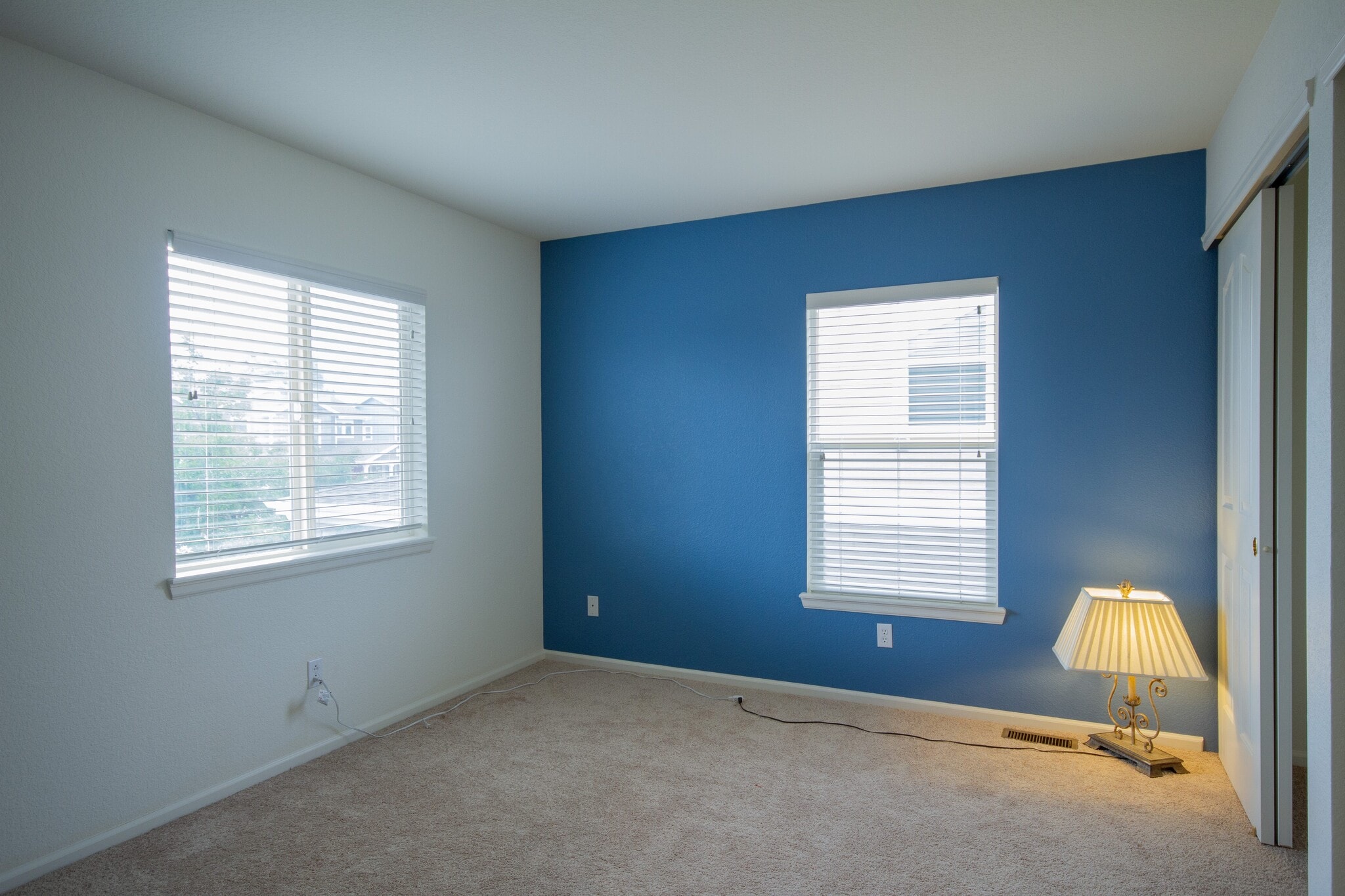 Building Photo - 5747 Jaguar Way