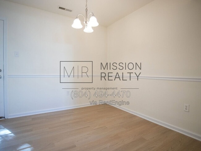 Building Photo - 1506 Honor Dr