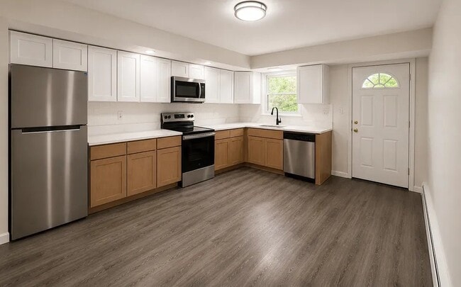 Building Photo - 55B-55B Haines Ave