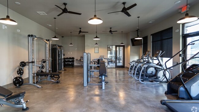 Building Photo - 950 Brittany Park Dr