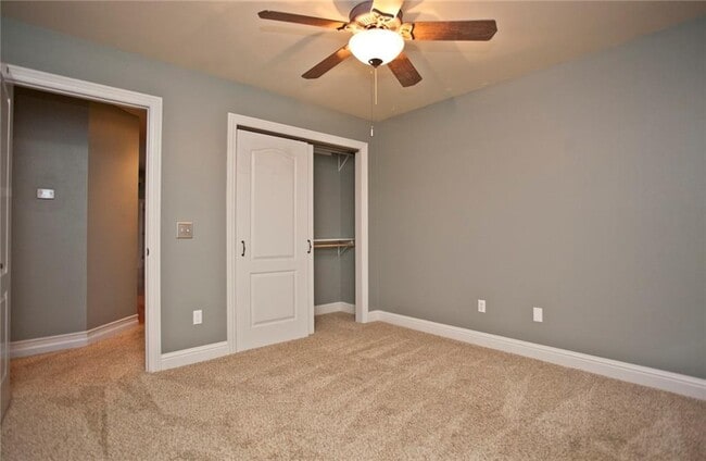 Building Photo - 5304 S 44th St