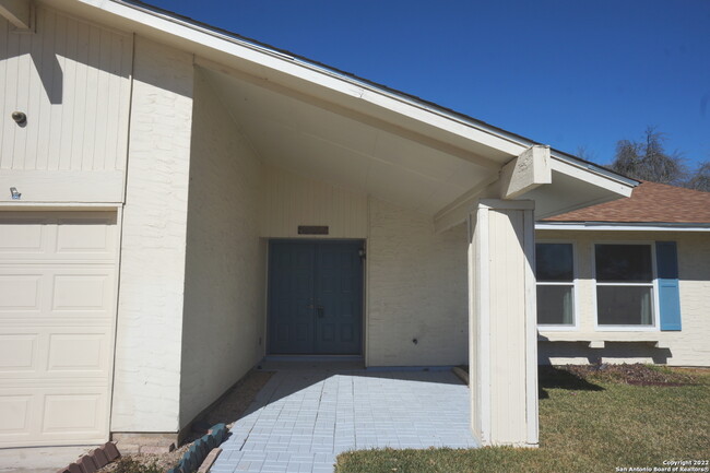 Building Photo - 6611 Woodford-