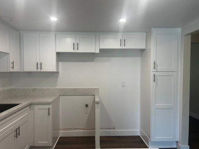 Building Photo - Heart & Home Property Management