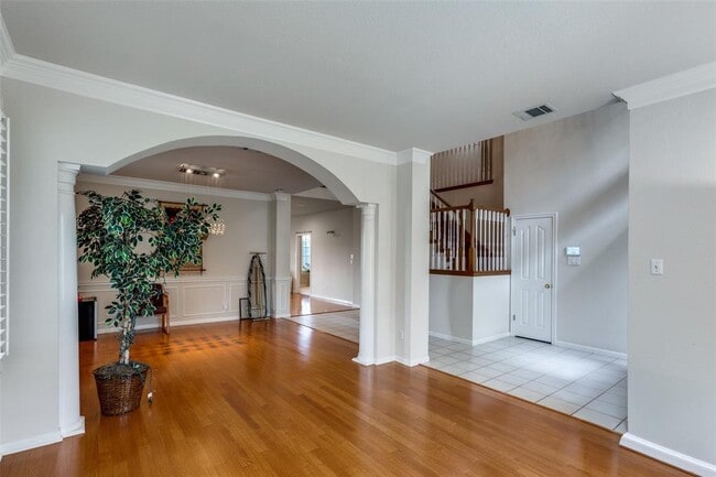 Building Photo - 9604 Crenata Cove