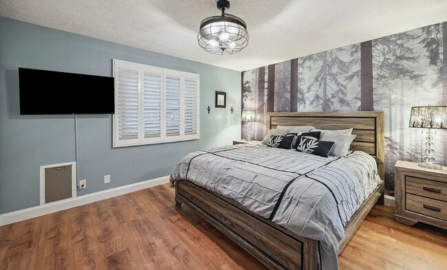 Building Photo - 1021 Southport Dr