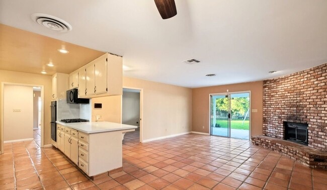 Building Photo - 6412 Manchester Ln