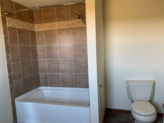 Building Photo - 2275 New Michigan Rd