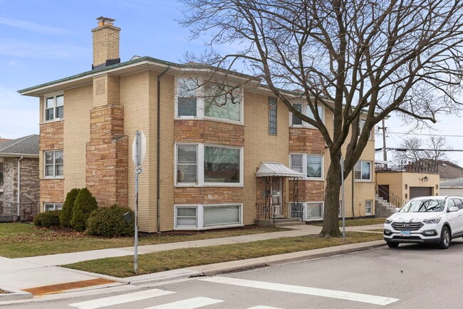 Building Photo - 6401 W 52nd St