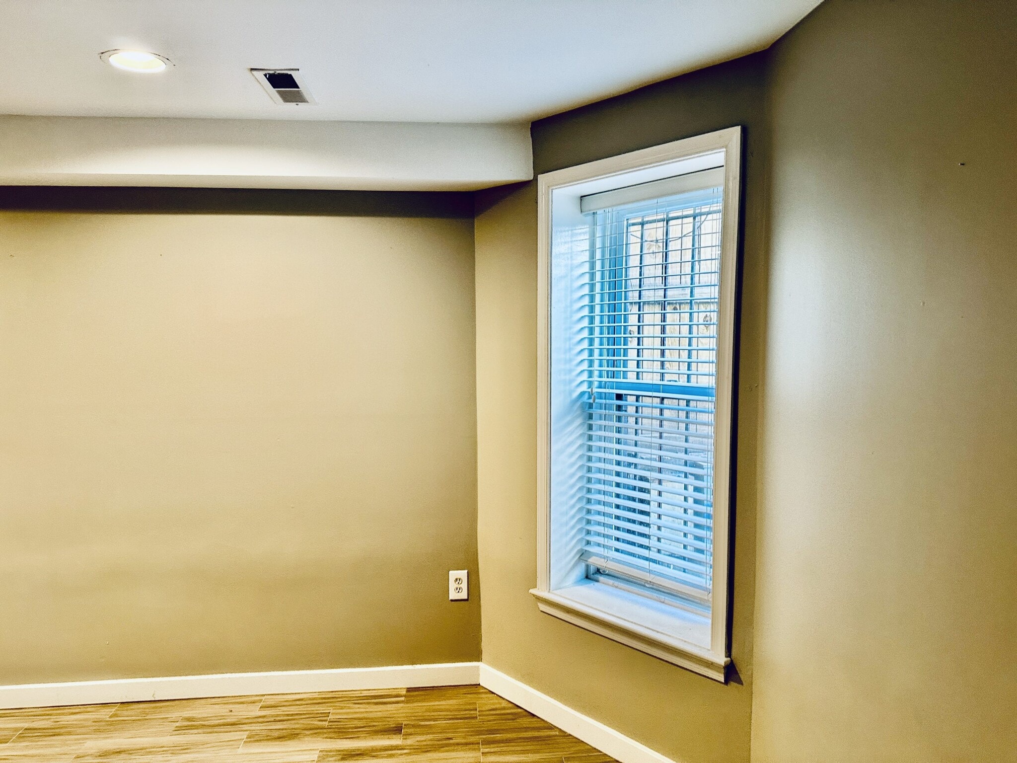 Building Photo - 2006 15th St NW