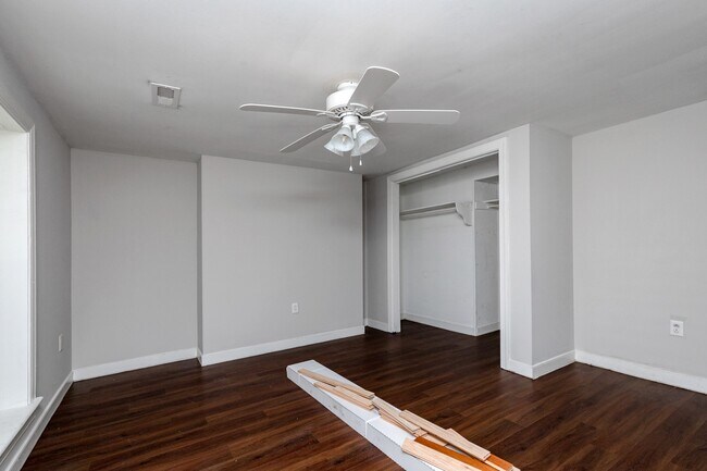 Building Photo - 706 Catherine St