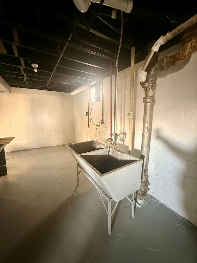 Building Photo - 2 story in Loves Park