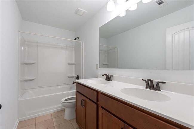 Building Photo - 2080 Red Barn Ct