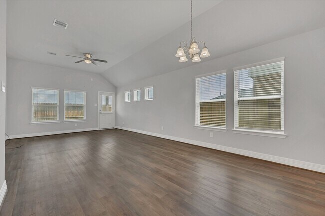 Building Photo - 22642 Rosebush Hl Rd