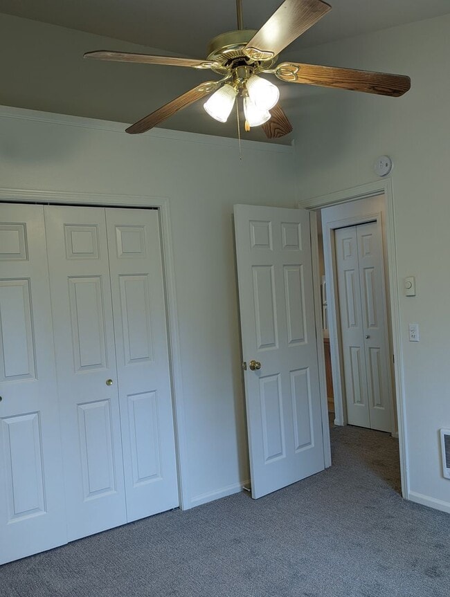 Building Photo - 2-Bedroom, 1-Bath Duplex In Thurston Area of Springfield!