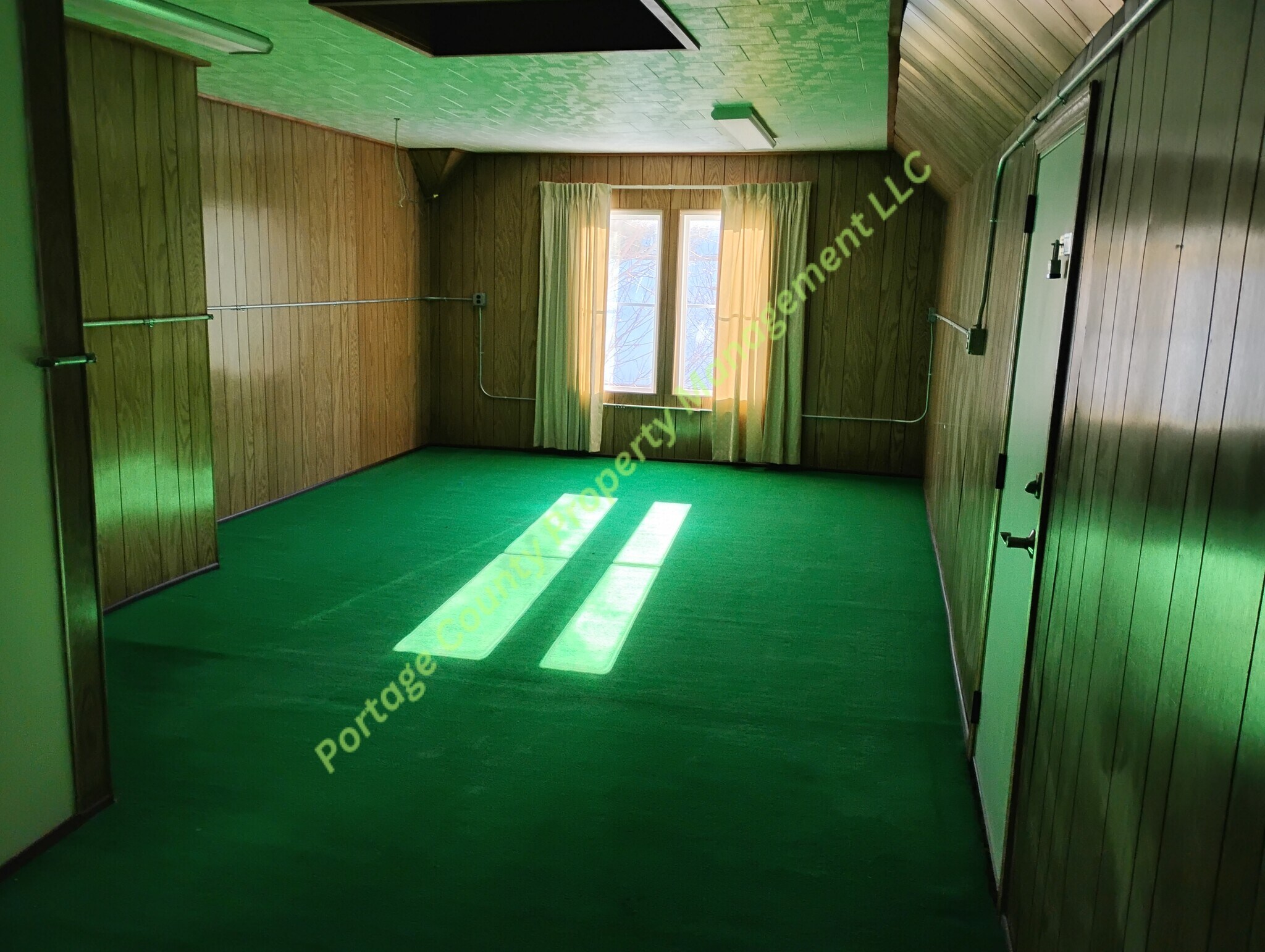 Building Photo - 207 S Main St