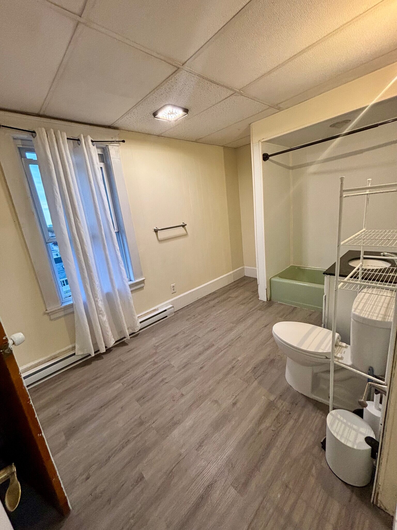 Building Photo - 25 Lenox St