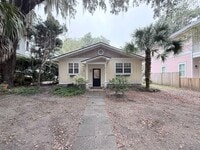 Building Photo - Three Bedroom Home in the Heart of Port Royal