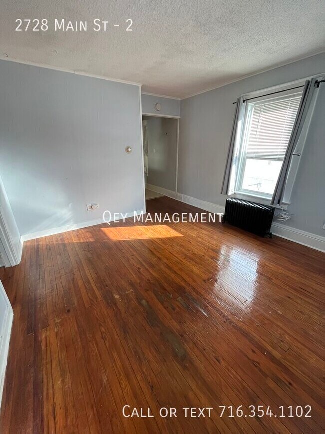 Building Photo - 2728 Main St