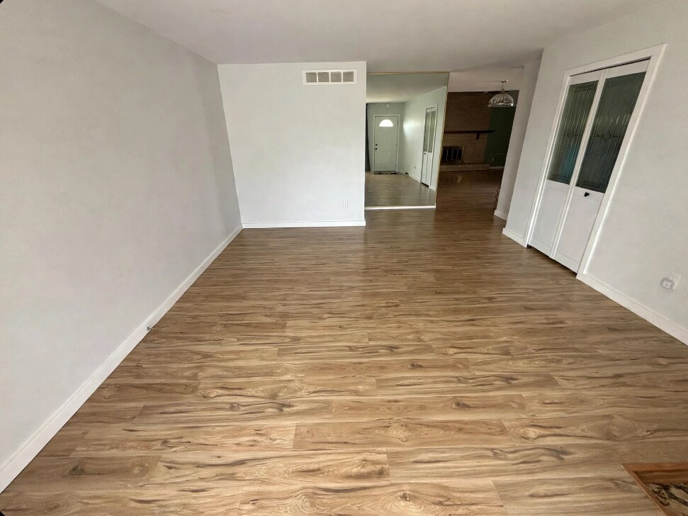 Building Photo - 3051 Donna Dr