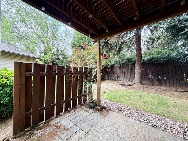 Building Photo - 5462 SW Murray Blvd