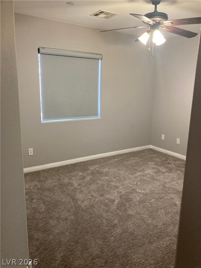 Building Photo - 7020 N Albatross Attic St