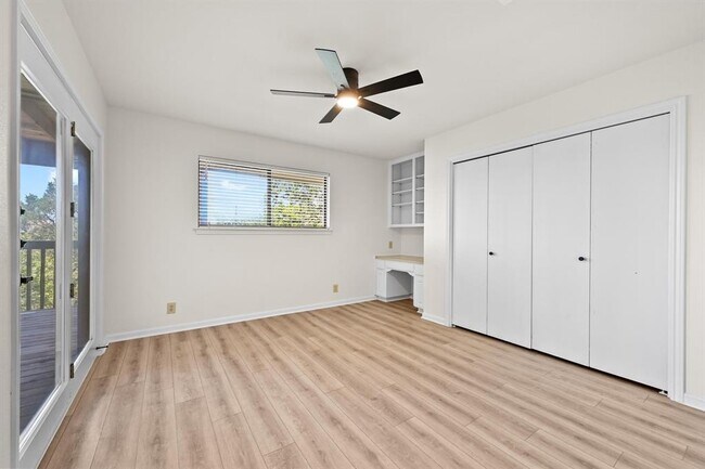 Building Photo - 3510 Native Dancer Cove