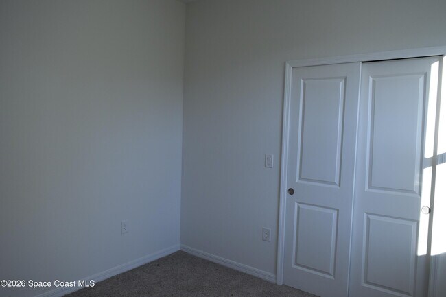 Building Photo - 717 Spoonbill St