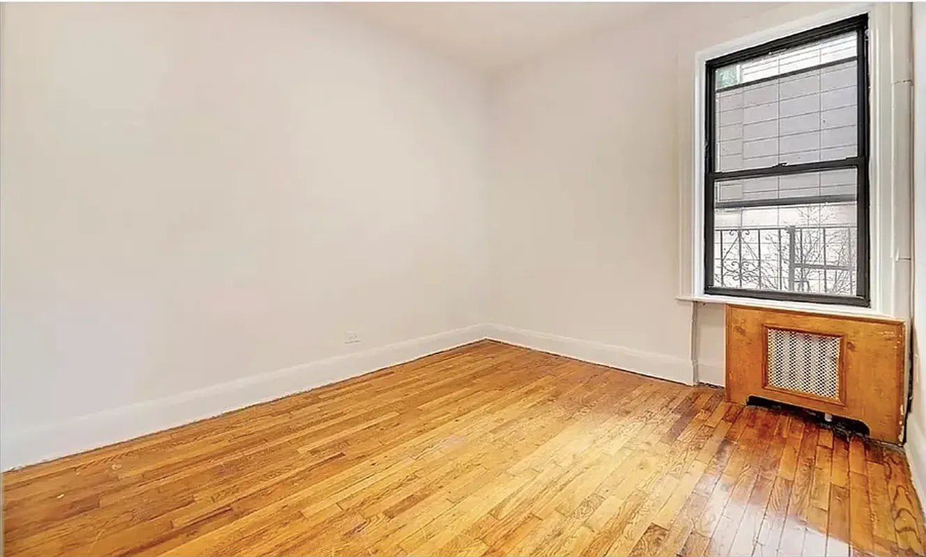 Building Photo - 301 E 53rd St