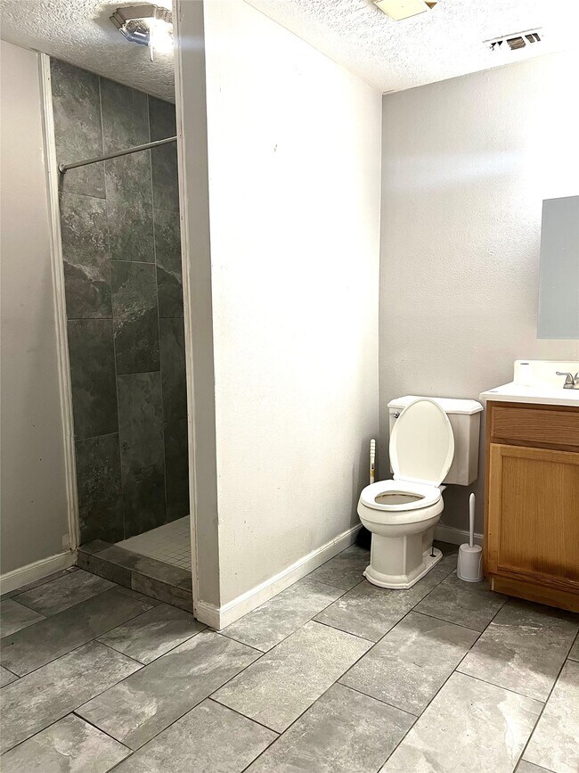 Building Photo - 10515 Sagewind Dr