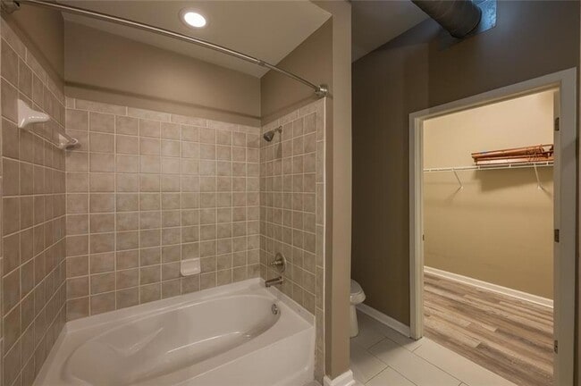 Building Photo - 5300 Peachtree Rd