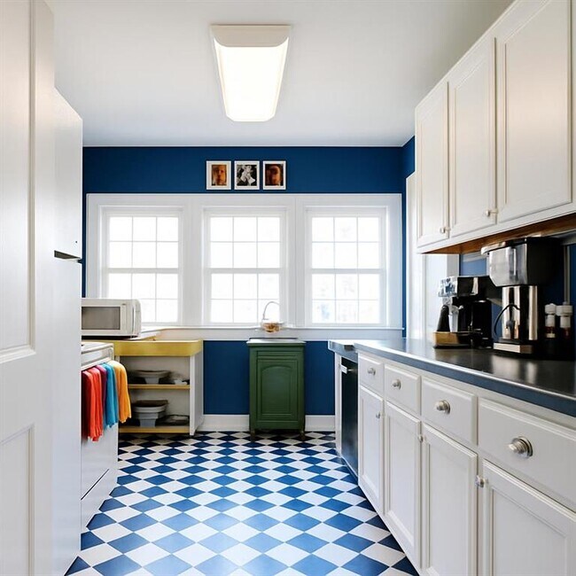 Building Photo - 1228 Grant St SE