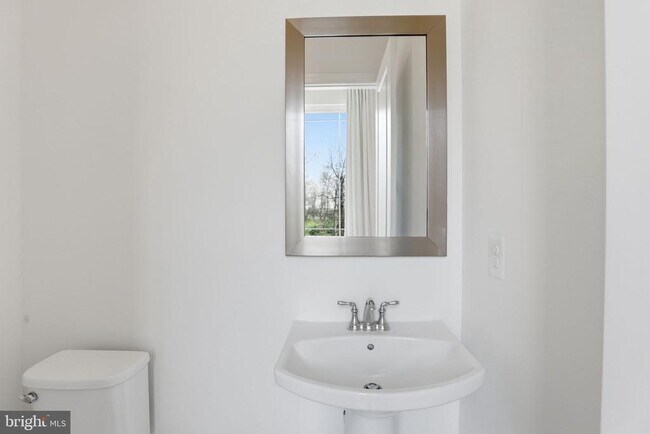 Building Photo - 20246 Northpark Dr