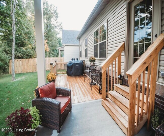 Building Photo - 1886 Carabiner Way