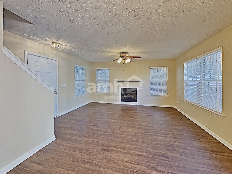 Building Photo - 836 Windcroft Cir NW