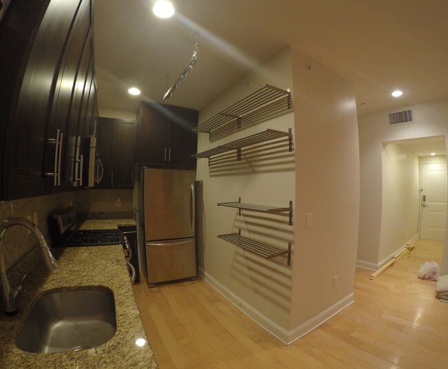 Building Photo - 110 Tidewater St