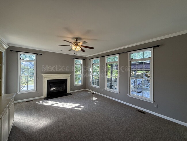 Building Photo - 10500 Westfield Ln