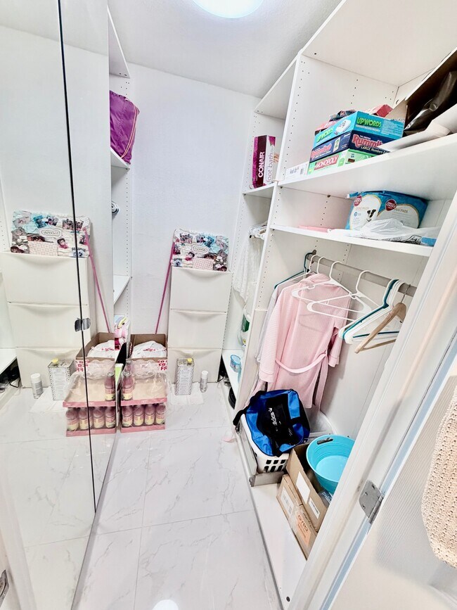 Building Photo - 3410-3410 Galt Ocean Dr