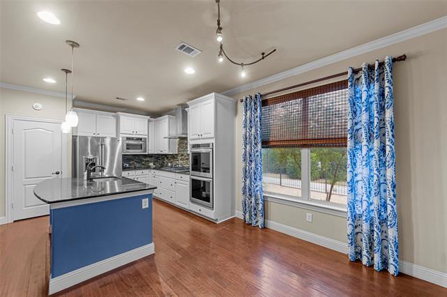 Building Photo - 7801 Keechie Dr