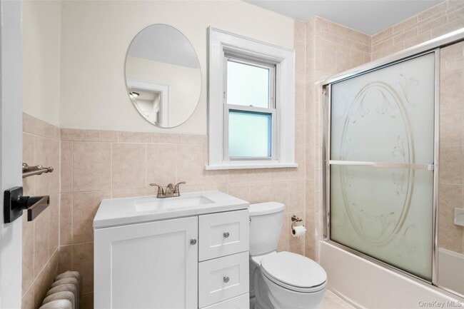 Building Photo - 506 Siwanoy Pl