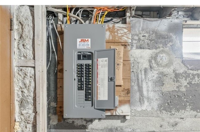 Building Photo - 259 High Service Ave