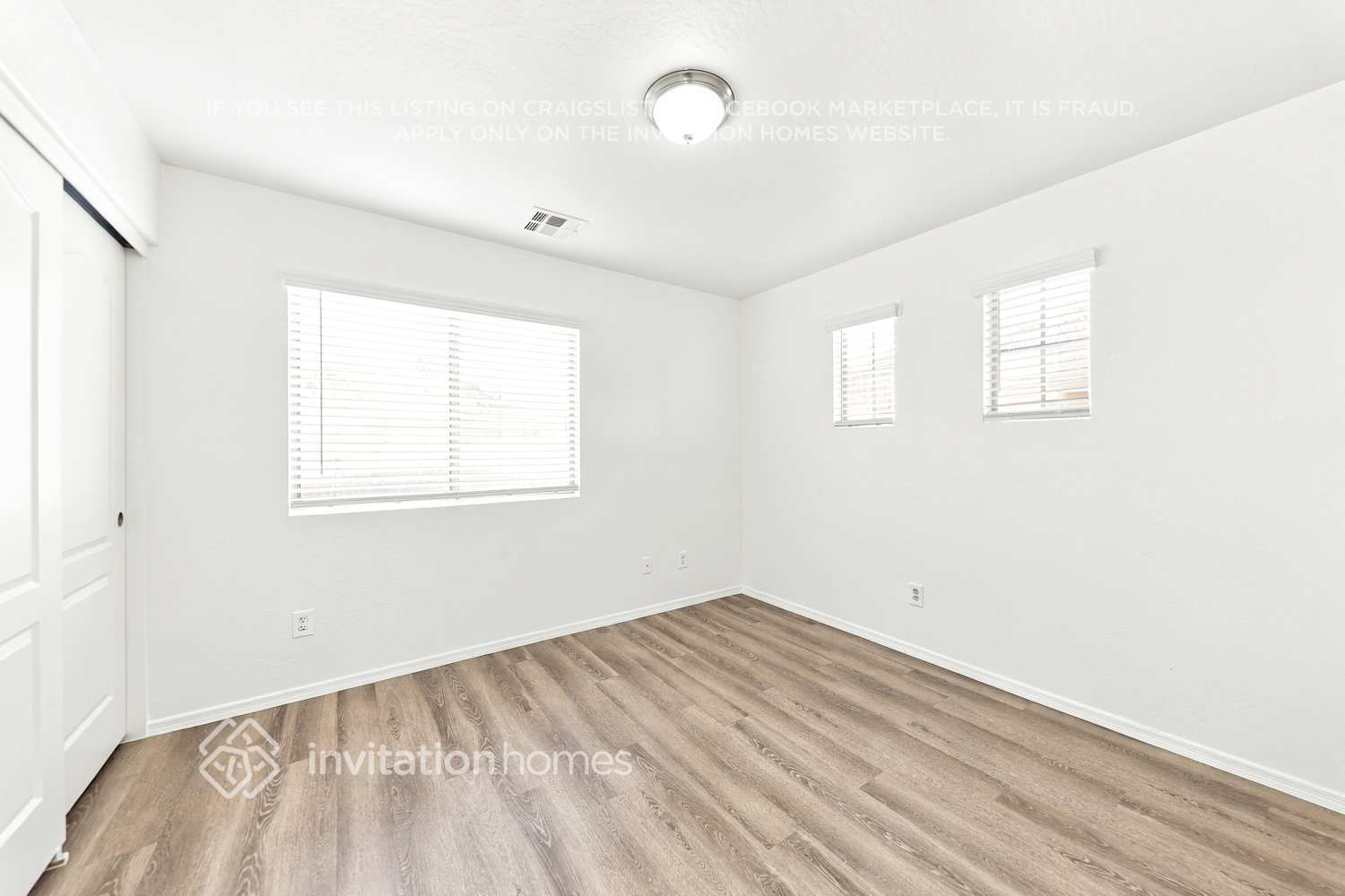 Building Photo - 15439 W Cottonwood Cir
