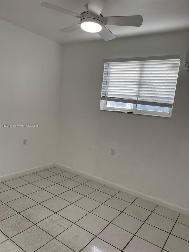 Building Photo - 15230 NW 33rd Ave