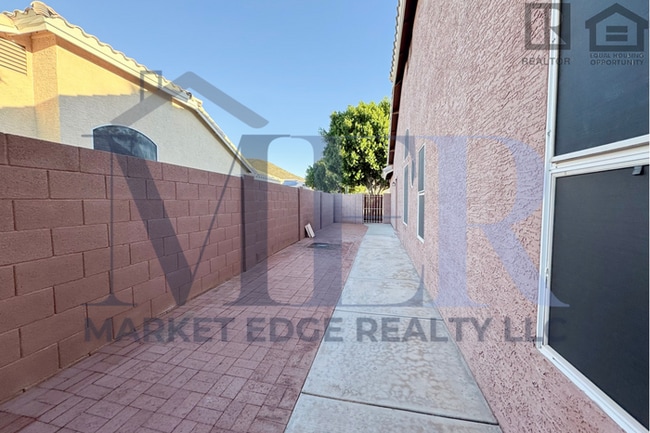 Building Photo - 4Bed/2.5Bath Home at Deer Valley Rd/67th Ave! $199 MOVE-IN SPECIAL! Ready for Immediate Move-In!