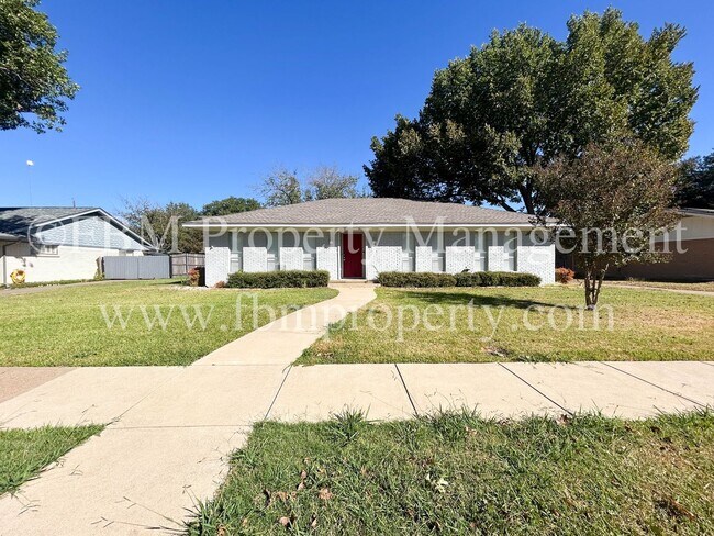 Primary Photo - 1700 Charlottesville Dr